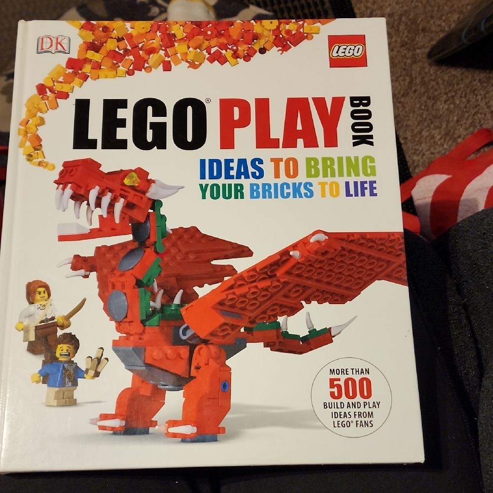 LEGO Play Book: Ideas with Red and Green Bricks